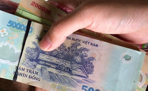 Vay tiền không cần hộ khẩu gốc