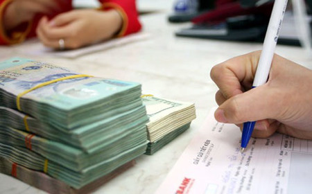 Vay tiền mặt trả góp